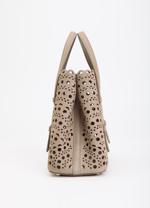 Alaïa Mina 20 crossbodytas van nubuck met uitneembaar etui en afneembare schouderriem - detail 2 taupe