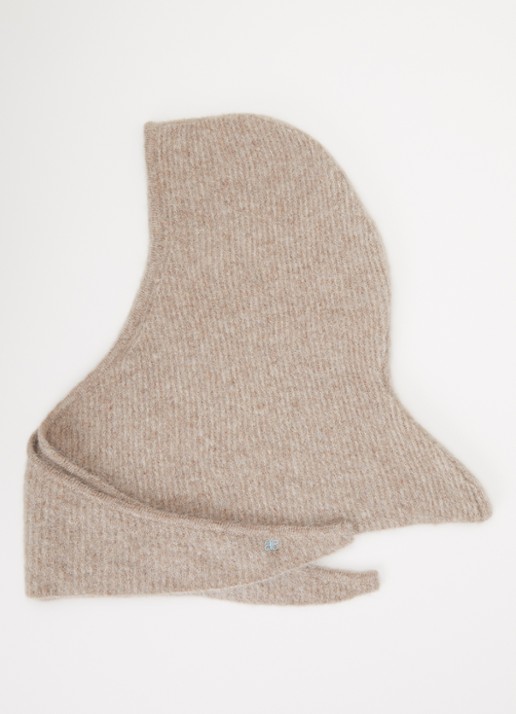 alchemist Sjaal met capuchon - voorkant beige