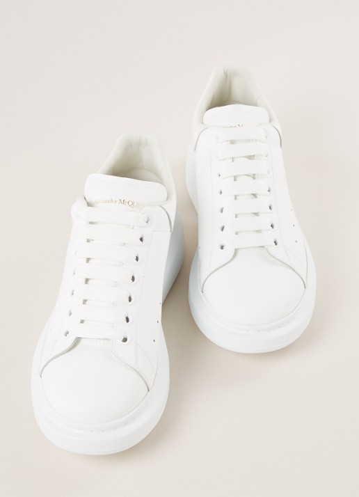 Alexander McQueen Oversized sneaker van kalfsleer - detail 2 wit