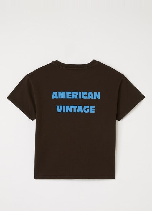 American Vintage Fizvalley T-shirt met logo- en backprint - voorkant 2 chocoladebruin
