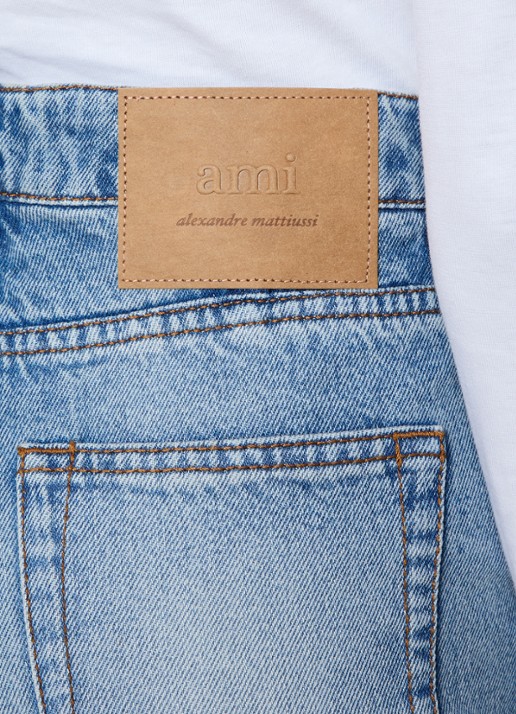 AMI Paris High waist flared jeans met lichte wassing - detail 3 indigo