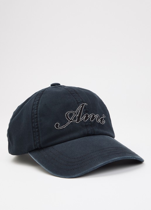 AMI Paris Pet met logo - voorkant 2 zwart