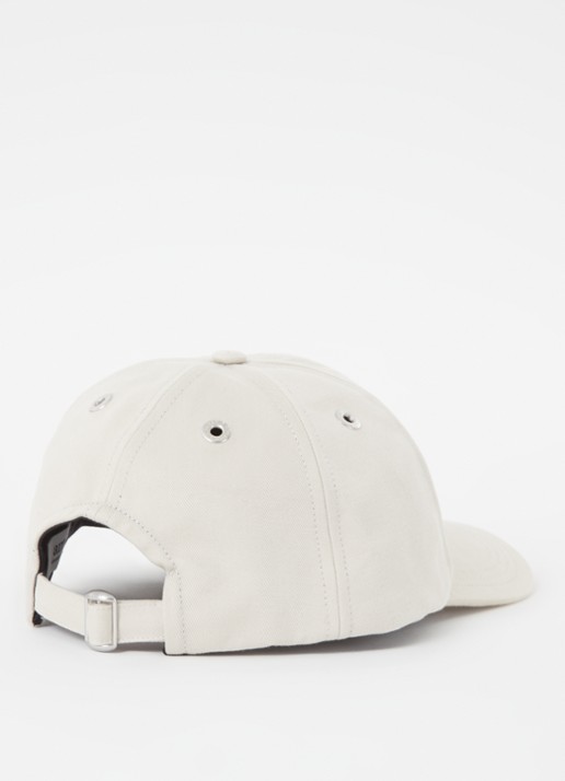 AMI Paris Pet met logoborduring - detail 2 beige