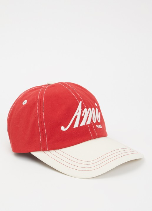 AMI Paris Pet met logoborduring - voorkant rood