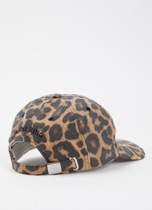 Anine Bing Jeremy pet van katoen met panterprint - detail camel