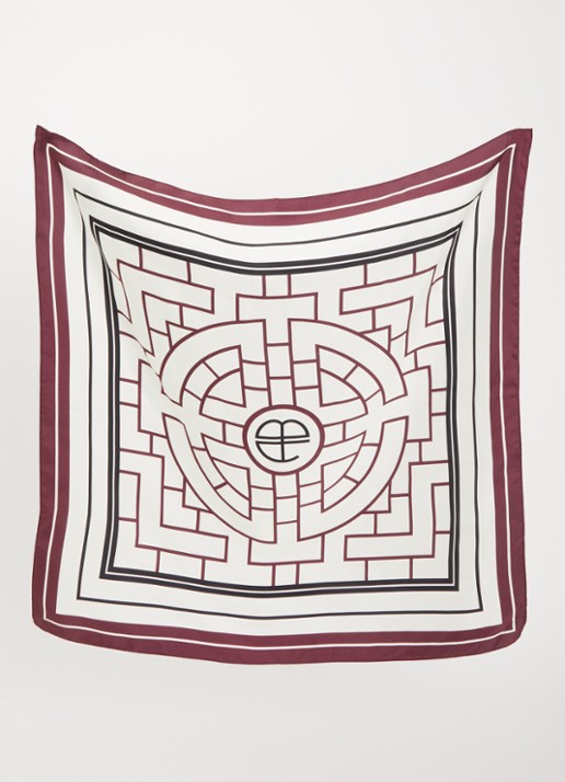 Anine Bing York sjaal van zijde met logoprint 60 x 60 cm - detail 2 bordeauxrood