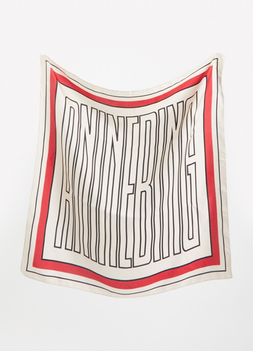 Anine Bing York sjaal van zijde met logoprint 60 x 60 cm - detail 2 rood
