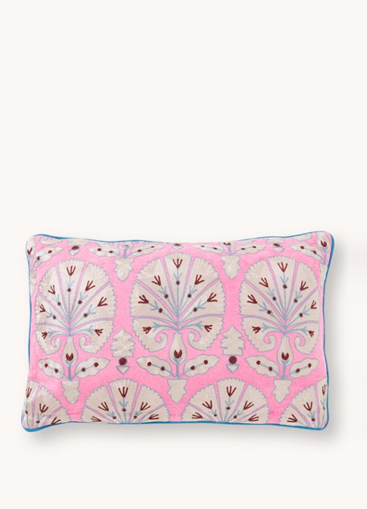 Anna + Nina Daisy Suzani Embroidered sierkussen 14 x 22 cm - voorkant 3 roze