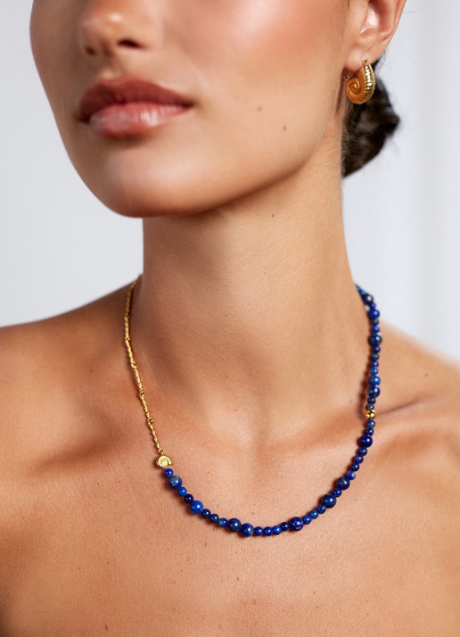 ANNI LU Deep Blue ketting verguld - detail kobaltblauw