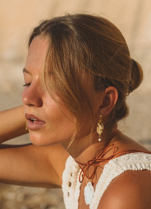 ANNI LU Seaside Earring oorstekers verguld  - voorkant 2 beige