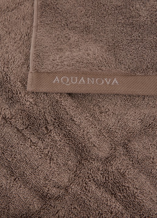 Aquanova London badhanddoek - 600 gr/m2 - 70 x 130 cm - voorkant 2 donkerbruin