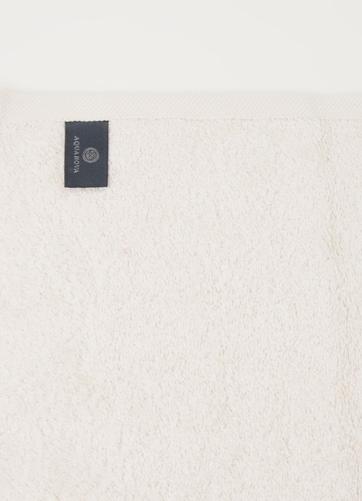 Aquanova London badserie - 600 gr/m² - detail gebroken wit