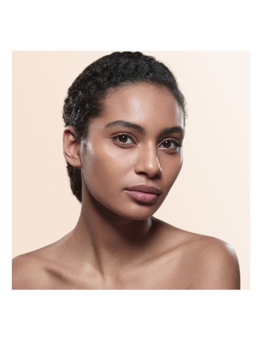 Armani Beauty Luminous Silk Foundation - detail 5 8.75
