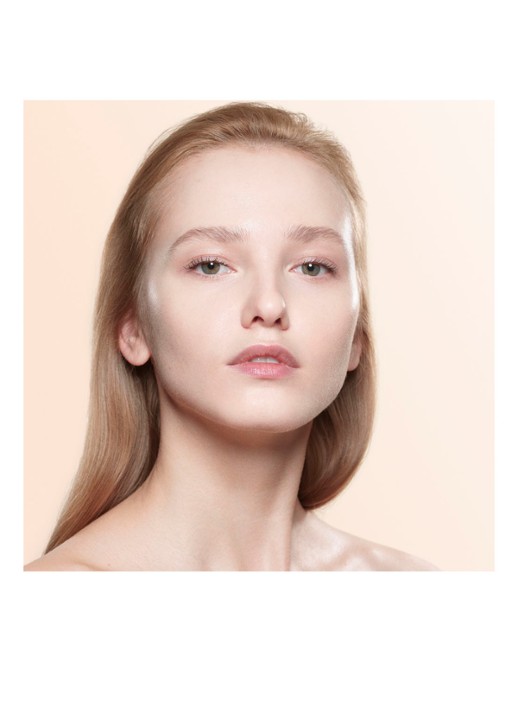 Armani Beauty Luminous Silk Foundation - detail 4 4