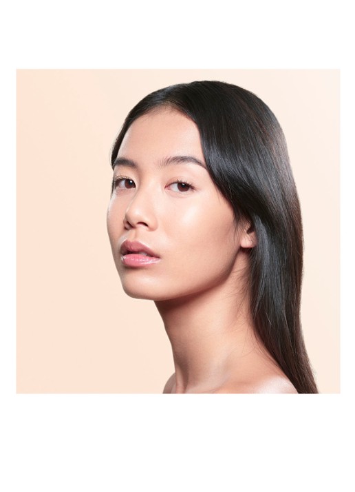 Armani Beauty Luminous Silk Foundation - detail 4 6.5