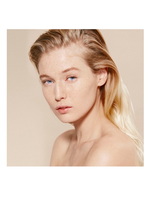 Armani Beauty Luminous Silk Foundation - detail 4 3.8