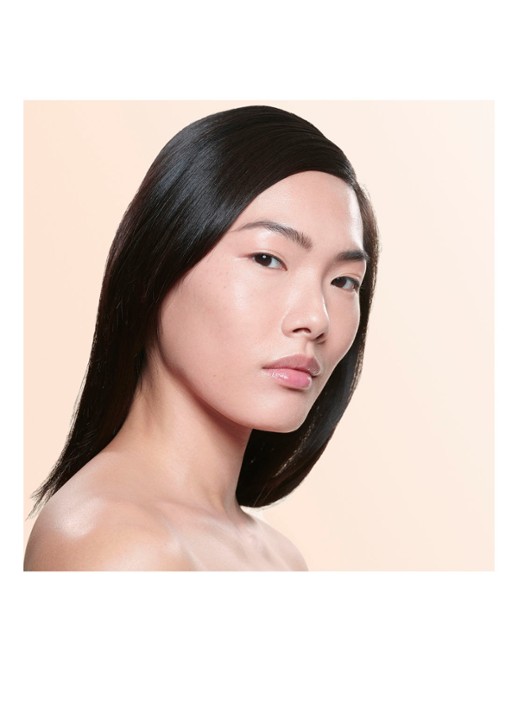 Armani Beauty Luminous Silk Foundation - detail 6 3.5
