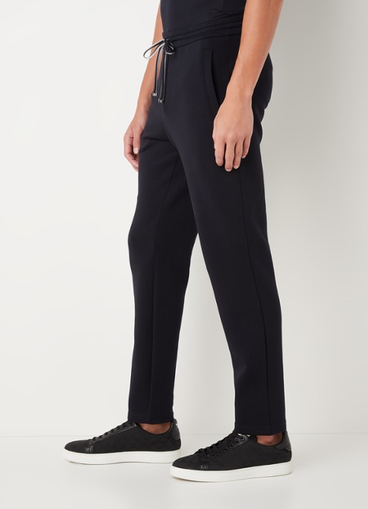 Armani Essential tapered fit joggingbroek met steekzakken - detail 3 donkerblauw