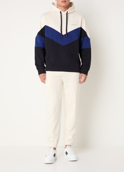 Armani Hoodie met logo - voorkant 5 gebroken wit