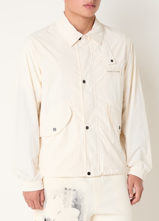 Armani Jack met klepzakken