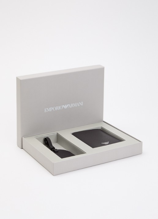Armani Paspoortetui van imitatieleer