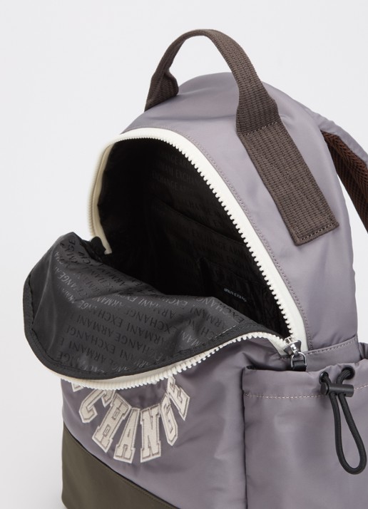 Armani Rugzak met logo - detail grijs