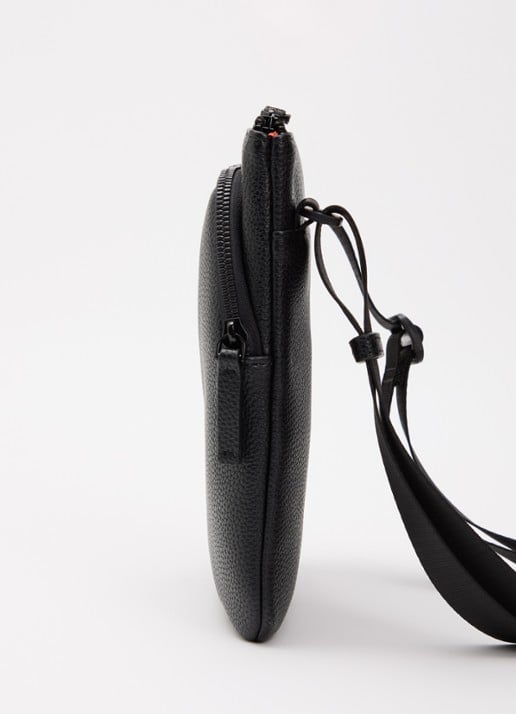 Armani Schoudertas met logo en verstelbare schouderriem - detail 2 zwart