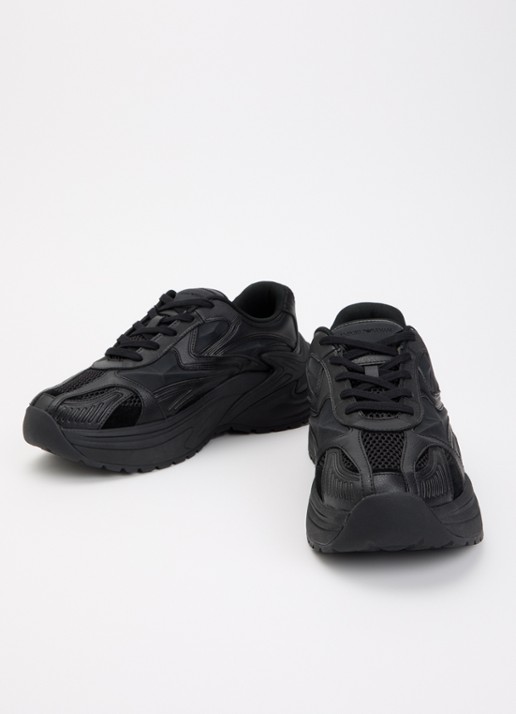 Armani Sneaker van leer met mesh details  - detail 3 zwart