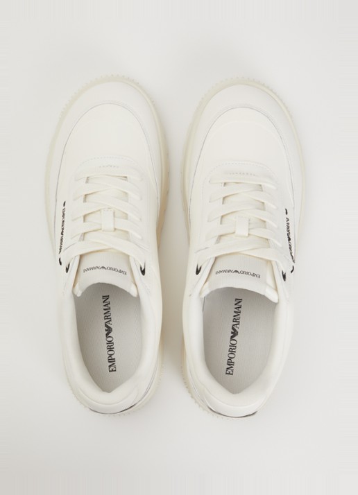Armani Sneaker van leer - detail 2 gebroken wit