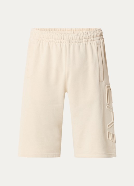 Armani Straight fit korte joggingbroek met 3D logoprint - voorkant 3 beige