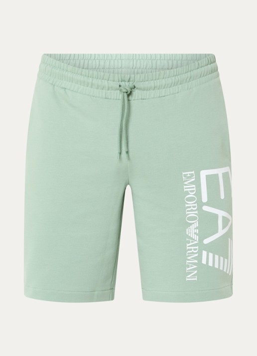 Armani Straight fit korte joggingbroek met logo en steekzakken - voorkant 2 lindegroen