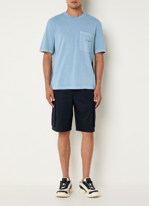 Armani T-shirt met logo- en backprint - voorkant 3 lichtblauw
