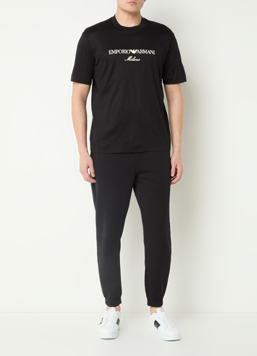 Armani T-shirt  met logoborduring - voorkant 3 zwart