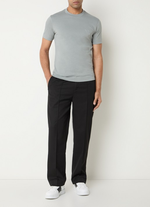 Armani T-shirt met logoborduring - voorkant 3 lichtgrijs