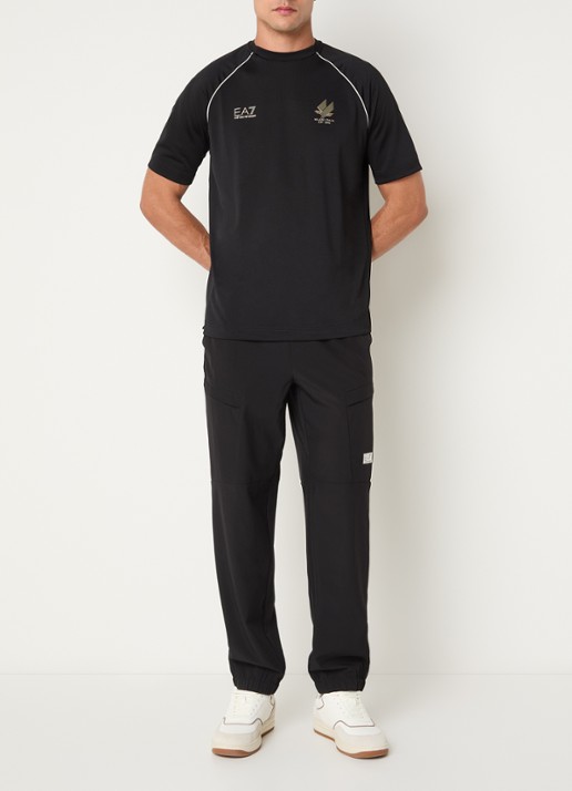 Armani T-shirt met logoprint - voorkant 2 zwart