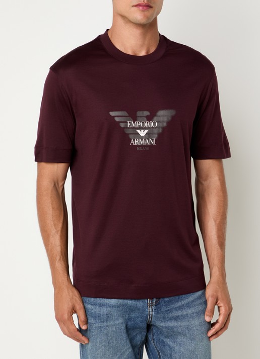 Armani T-shirt met logoprint - detail 3 bordeauxrood