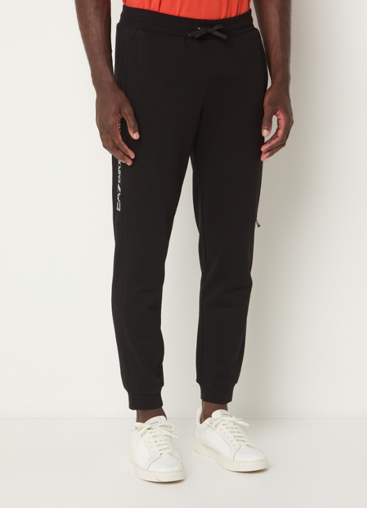 Armani Tapered fit joggingbroek met logo en steekzakken - detail zwart