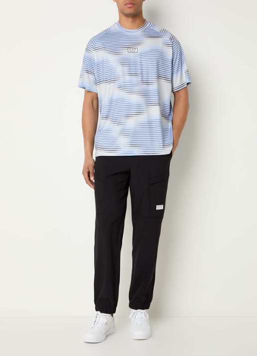 Armani Trainings T-shirt met print en logo - voorkant 2 lichtblauw