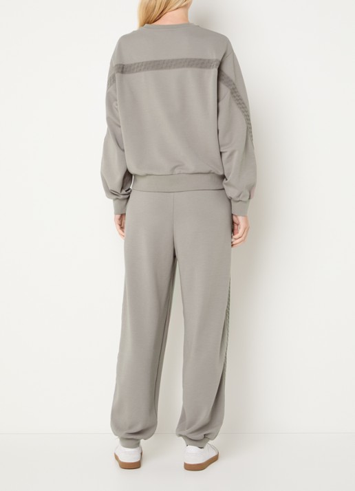 Armani Trainingspak met logoprint - achterkant lichtbruin