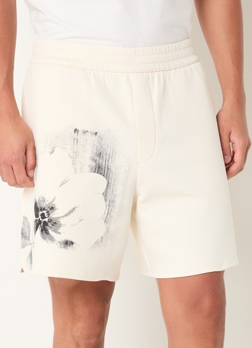 Armani Wide fit korte joggingbroek met print