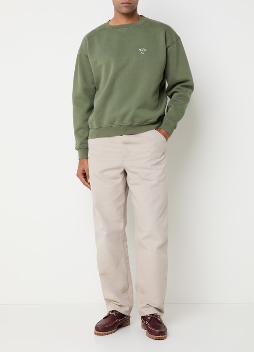Arte Antwerp Heart sweater met logo - voorkant 4 legergroen
