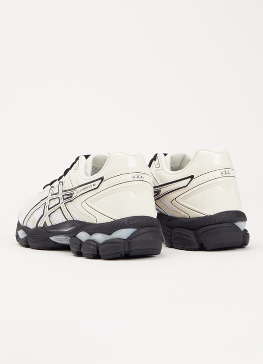 ASICS Gel-Cumulus 16 sneaker met mesh details - achterkant wit