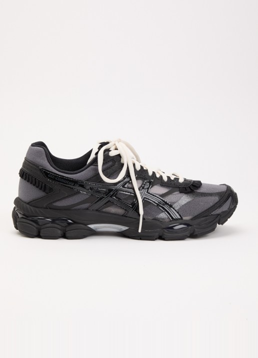 ASICS Gel-Cumulus 16 sneaker met mesh details