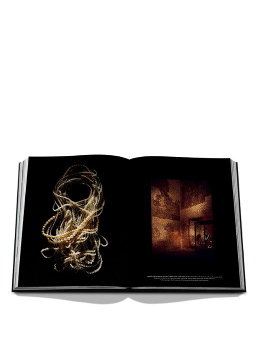 Assouline Bahrain Pearls: Treasures from the Land of  the Two Seas (Classic) - detail 3 multicolor