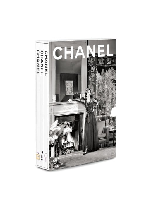 Assouline Chanel 3-Book Slipcase (New Edition) - detail 3 grijs
