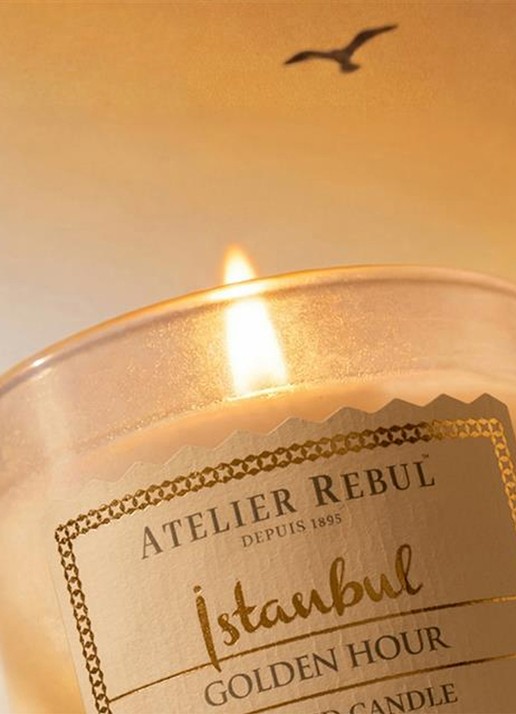 Atelier Rebul Istanbul Golden Hour geurkaars 210 gram - detail 3 vanillegeel