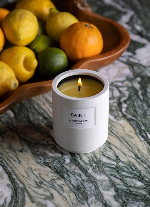 AUGUST&PIERS Saint Scented Candle - geurkaars 340 gram - voorkant 3 undefined