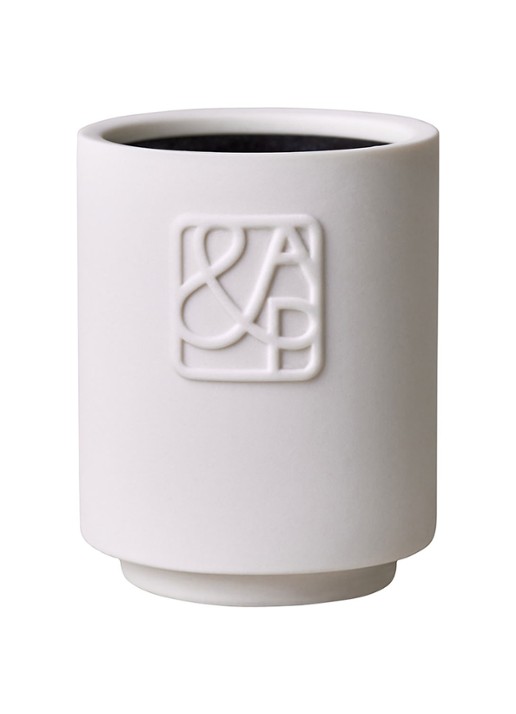AUGUST&PIERS Saint Scented Candle - geurkaars 90 gram