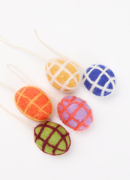 Aveva Eggs ruit little hangings decoratie set van 5  - voorkant 2 multicolor