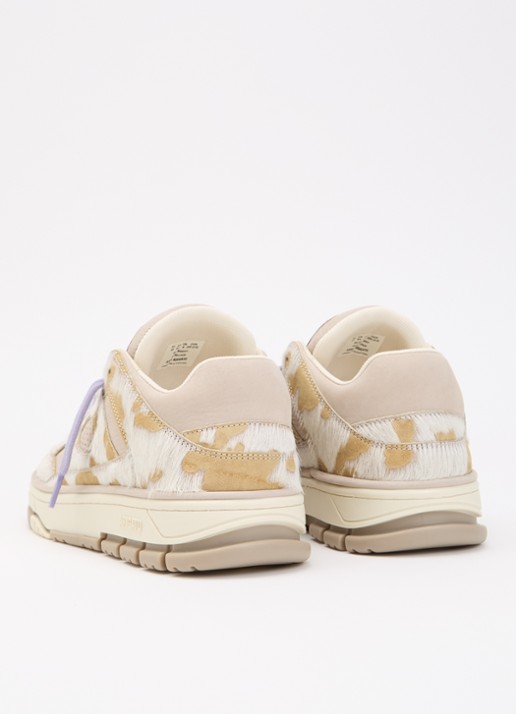 Axel Arigato Area Lo sneaker van leer - achterkant beige